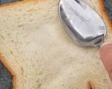 Foto langkah ke 2 dari resep Hokkaido Cheese Toast.