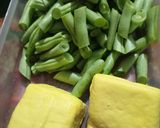 Foto langkah ke 1 dari resep Tumis Tahu Buncis Simple.
