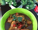 Foto langkah ke 5 dari resep Ayam Kecap Pedas Manis.