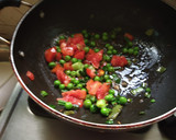 A picture of step 3 of Chapati Poha.