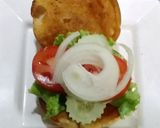 รูปขั้นตอนการทำที่ 5 ของ เบอร์เกอร์ไข่คน ใส่แฮมไก่