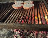 Foto del paso 6 de la receta: Hamburguesas caseras a la parrilla