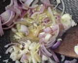 Gambar langkah 6 resipi Nasi Pilaf & Bawal Masak Merah.