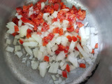 Salsa con albóndigas