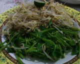 Foto langkah ke 1 dari resep Plecing Kangkung khas Lombok.