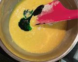 Foto langkah ke 2 dari resep Chiffon pandan keju.