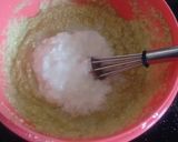A picture of step 2 of Dudhi Na Dhokla (Soraikkai/Lauki/Bottlegourd Dhoklas).