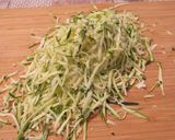 Cukkini "Tészta" 🥒 Stilton Sajttal 🧀 és Friss Bazsalikommal 🌿 recept fázis 1 fotója