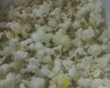 A picture of step 8 of Milky sugared Popcorn.
