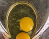 A picture of step 2 of The ’perfect’ scrambled eggs 😉.