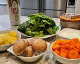Foto del paso 1 de la receta: Crema de espinacas, champiñones y zanahorias