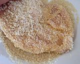 A picture of step 3 of Chicken Parmigiana.