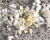 Foto del paso 2 de la receta: Berenjenas rellenas de restos de cocido