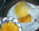 A picture of step 2 of Mango pudding.