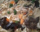 Foto langkah ke 3 dari resep Sup ayam kembang tahu Praktis.