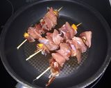 Foto del paso 1 de la receta Brochetas de pavo, calabaza y jamón