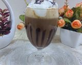 A picture of step 7 of Caramel hot coffee chocolate with cream.