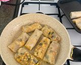 A picture of step 3 of Pergedel Jagung in spring rolls.