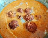 A picture of step 6 of Raw papaya & carrot kofte in coconut curry.