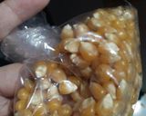 Foto langkah ke 1 dari resep Pop corn pedes manis.