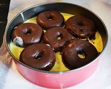 Foto del paso 3 de la receta: Tarta de donuts