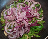 Foto del paso 3 de la receta: Patatas panaderas con pimientos verdes