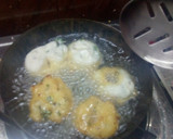 நவராத்திரி ஸ்பெசல் உளுந்து வடை (Ulunthu vadai recipe in tamil) ரெசிபி ஸ்டேப் 3 புகைப்படம்