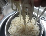 A picture of step 3 of Chinese bhel.