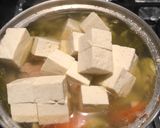 Hình bước làm 3 của món Canh bún sườn cải chua