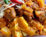 รูปขั้นตอนการทำที่ 6 ของ แก๋งฮังเลเต้าหู้เหลืองหมูหน้อยๆ🍍🌶️🧄🫚 สูตรไม่ใส่กะปิ ถั่วเน่า (แกงฮังเล)