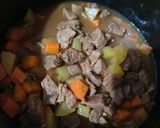 Foto langkah ke 4 dari resep Kare Daging Sapi Instan.