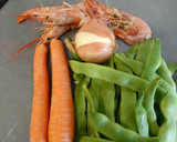 Foto del paso 1 de la receta: Falso spaghetti de judías verdes con gambas