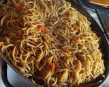 Házi kínai pirított tészta csirkemellel 🍜 recept fázis 2 fotója