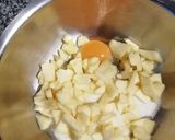 Foto del paso 1 de la receta: Buñuelos de manzana con mezcla de harinas