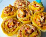 Foto langkah ke 6 dari resep Pizza Roll.