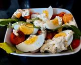 A picture of step 4 of My Hot Day Salad 🥰🍓🥒🧀🥚.