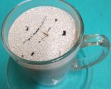 A picture of step 2 of Banana Nutella Milkshake.