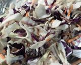 Foto del paso 1 de la receta: Ensalada de repollo y zanahoria coleslaw