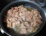 Foto del paso 2 de la receta: Carne de cochino en adobo
