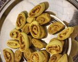 बाकरवडी (bakarvadi recipe in marathi) रेसिपी स्टेप 4 फोटो 