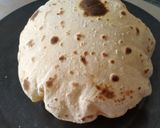 सॉफ्ट और फूली फूली रोटी (Soft aur fuli fuli Roti recipe in Hindi) रेसिपी चरण 3 फोटो