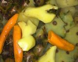 A picture of step 2 of Pineapple,ginger drink.