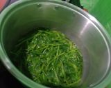 Foto langkah ke 3 dari resep Rujak Kangkung Dadakan Khas Jawa Barat.
