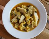 Foto del paso 10 de la receta: Guiso de bacalao y coliflor con patatas y espinacas