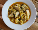 Foto del paso 10 de la receta: Guiso de bacalao y coliflor con patatas y espinacas