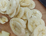 Foto del paso 2 de la receta: Trenza de hojaldre con plátano 🍌 manzana 🍎 y chocolate blanco🍫