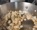 A picture of step 1 of Vodka Sauce Pasta.