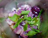 A picture of step 2 of Jamun Mint Cooler.