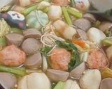 Foto langkah ke 5 dari resep Sukiyaki / Steamboat kuah tomyam.