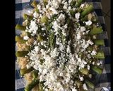 Une image de l'étape 4 de Asperges vertes à la quinoa feta et persil sauce balsamique.